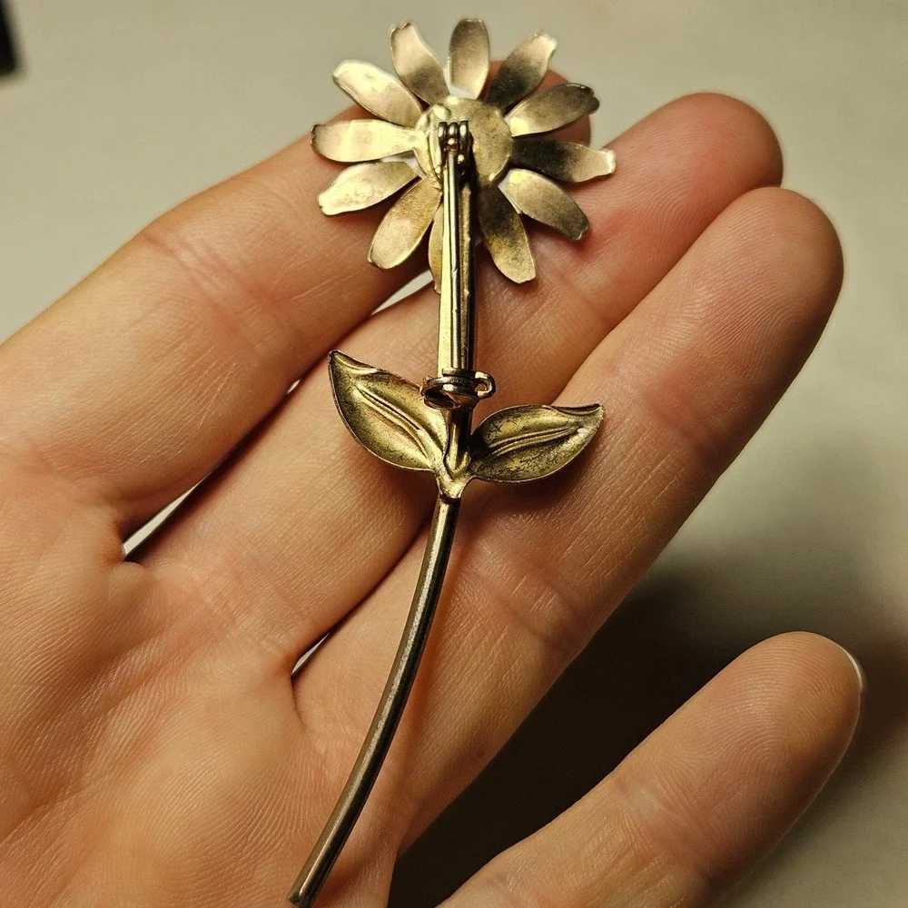 Vintage Enamel Daisy Flower Brooch Pin Women OS White Yellow Green Retro Style